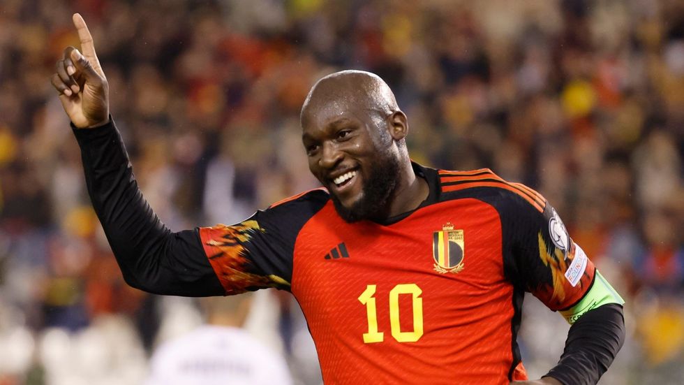 Lukaku u drejtohet tifozëve pas ndeshjeve zhgënjyese të Belgjikës në Botërorin 2026