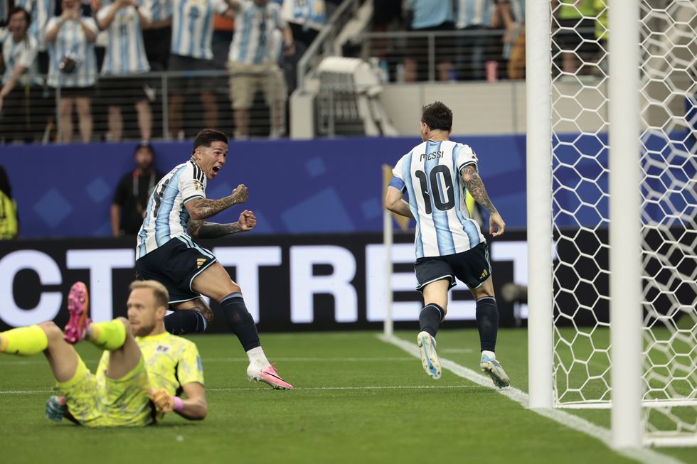 Messi vendimtar me dopietë, Argjentina pret biletën për fazën me eliminim direkt