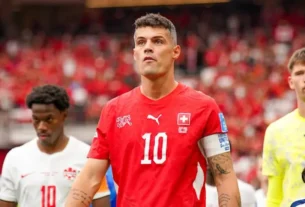 Robin Gosens mbron Granit Xhakën: Kapiteni është pika kyçe dhe udhëheqësi i Zvicrës