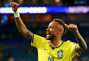 Neymar flet për rikthimin te Brazili pas 981 ditësh: Zemra më rrihte shumë fort