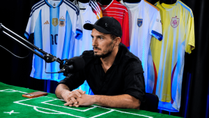 Florent Hasani rrëfen në “Arena e Yjeve” udhëtimin e tij nga suksesi në Kosovë te përvojat ndërkombëtare