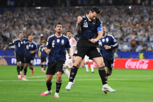 Messi shënon pasi futet nga stoli, Argjentina e mbyll grupin me pikë të plota