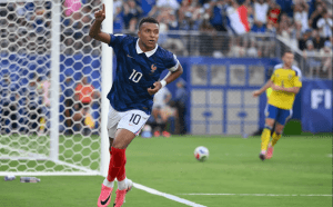 Mbappe vendos rekorde të reja në Kupën e Botës, francezi lë pas edhe emra legjendarë