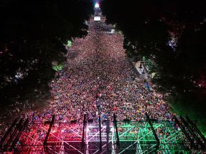 Kualifikimi i Meksikës mbyllet me tragjedi, tre tifozë humbin jetën gjatë festimeve