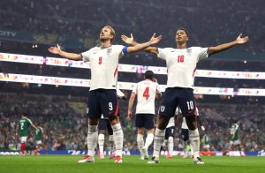 Anglia kalon në çerekfinale pas thrillerit në “Azteca”, Meksika mposhtet 3-2 dhe Bellingham shkëlqen