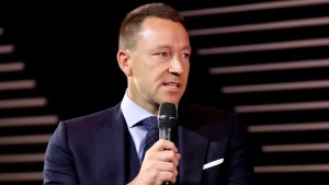 John Terry veçon Odegaardin mbi Haalandin: Anglia kalon vetëm nëse e neutralizon yllin norvegjez