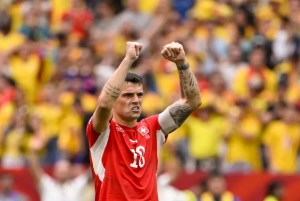 Granit Xhaka pas suksesit historik të Zvicrës: Si kapiten, kërkova të marr përgjegjësinë
